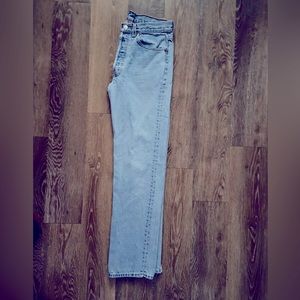 SOLD ON ANOTHER SITE 🎉 ‘80’s LEVI 501. Button 31/32
